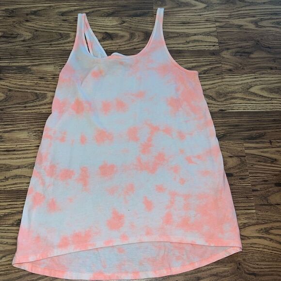 Mossimo tank - Picture 1 of 2